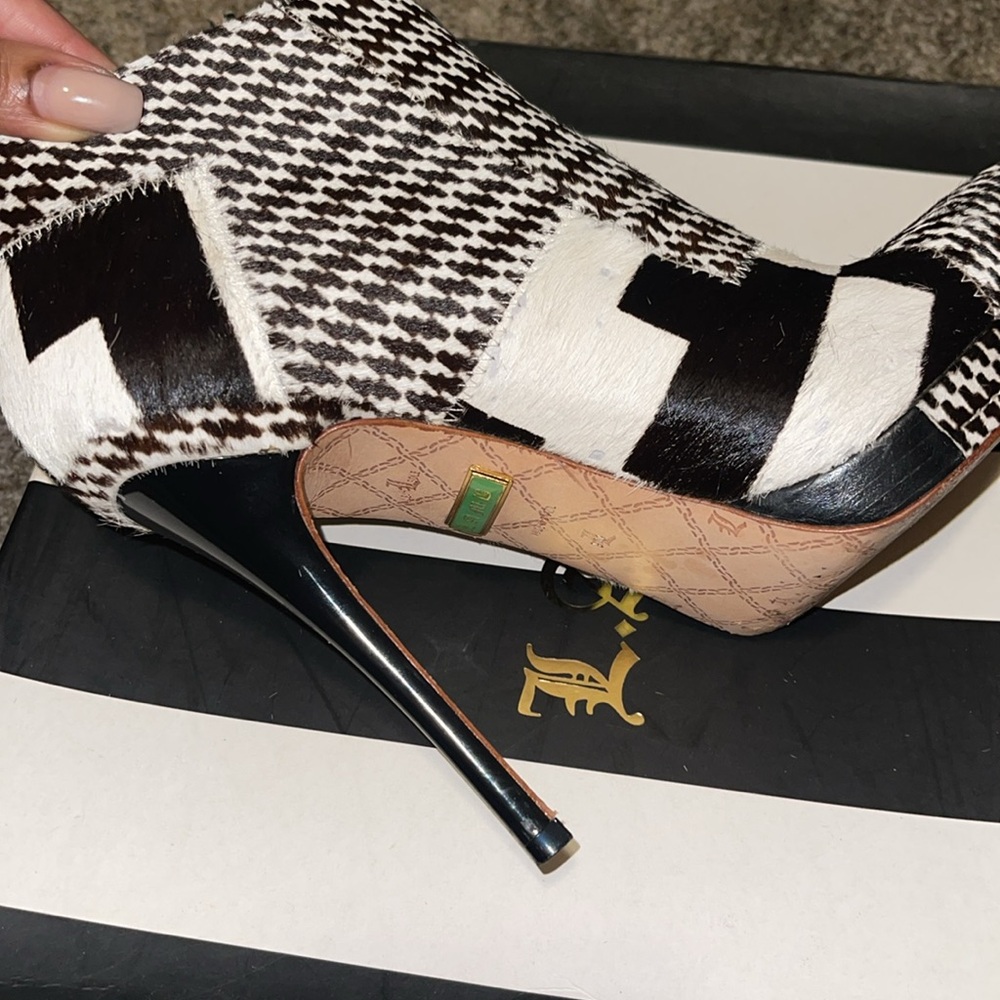 L.A.M.B Jenner Pony Hair Ankle Boots - Picture 10 of 11